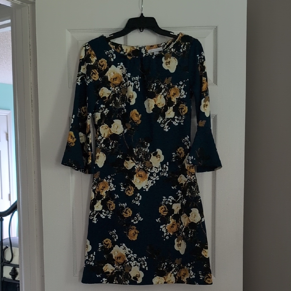 New York & Company Navy Floral Long Sleeve Dress